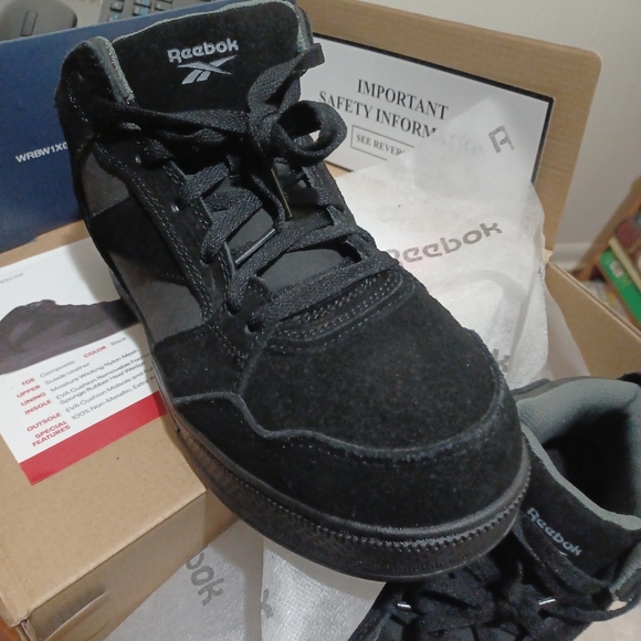 Reebok Work High-top Shoes - Picture 4 of 5